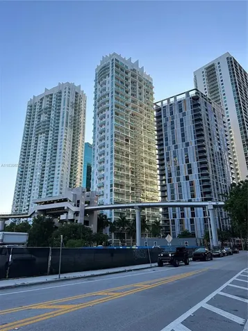41 SE 5th Street Miami FL 33131