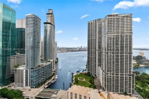 41 SE 5th Street Miami FL 33131