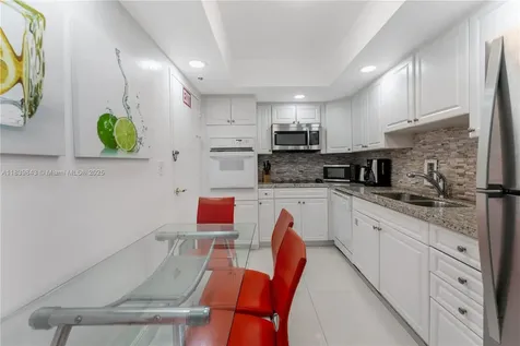 3901 S Ocean Drive Hollywood FL 33019