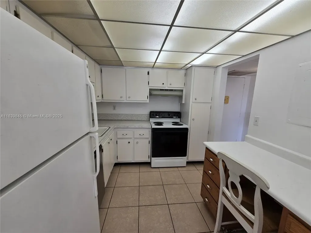 2731 Taft Street Hollywood FL 33020