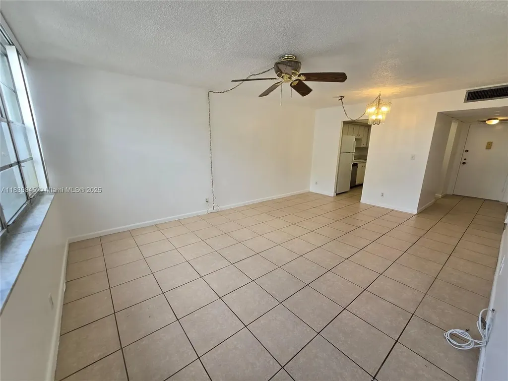 2731 Taft Street Hollywood FL 33020