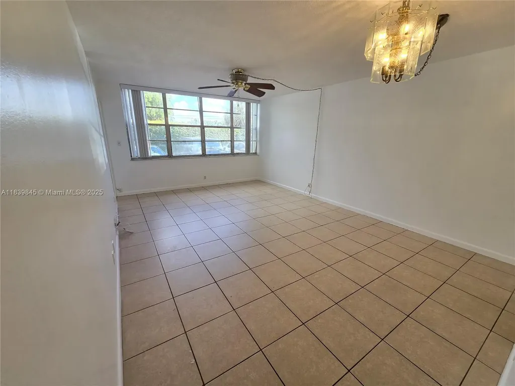 2731 Taft Street Hollywood FL 33020