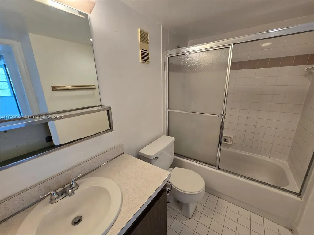 2731 Taft Street Hollywood FL 33020