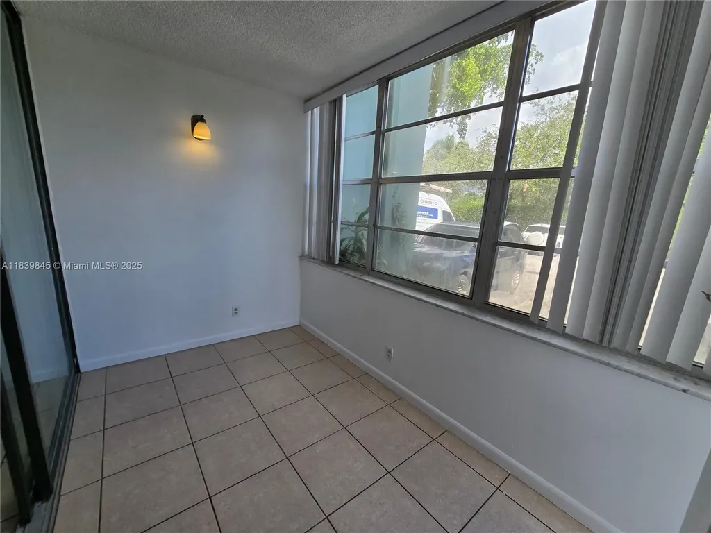 2731 Taft Street Hollywood FL 33020