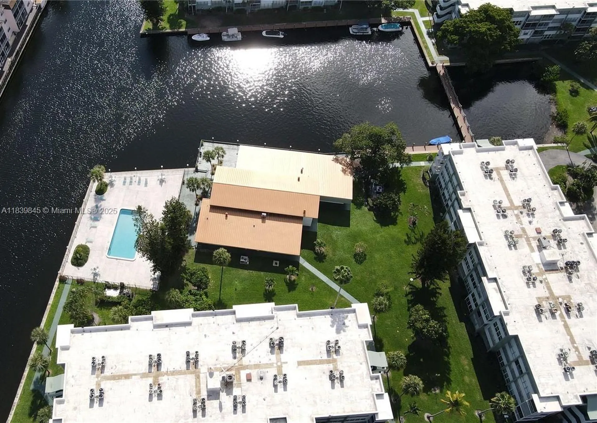 2731 Taft Street Hollywood FL 33020