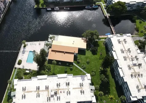 2731 Taft Street Hollywood FL 33020