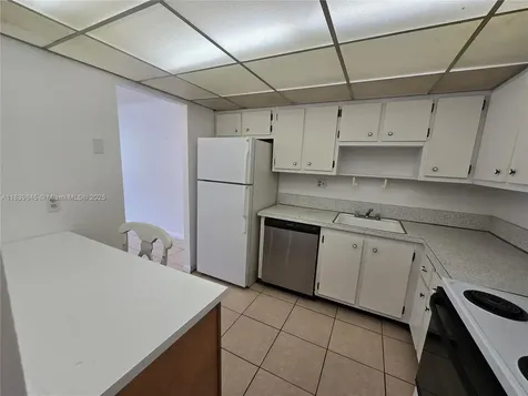 2731 Taft Street Hollywood FL 33020
