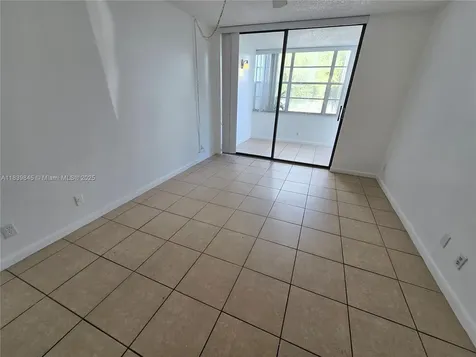 2731 Taft Street Hollywood FL 33020