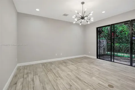20946 NW 1st Street Pembroke Pines FL 33029