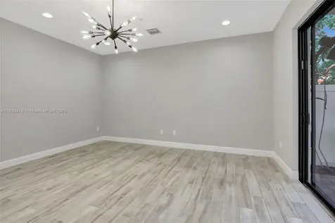 20946 NW 1st Street Pembroke Pines FL 33029