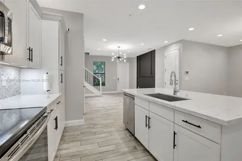 20946 NW 1st Street Pembroke Pines FL 33029