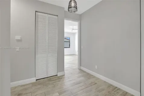 20946 NW 1st Street Pembroke Pines FL 33029