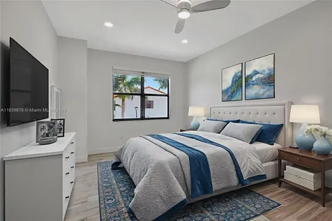 20946 NW 1st Street Pembroke Pines FL 33029