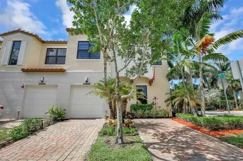 20946 NW 1st Street Pembroke Pines FL 33029