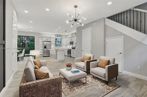 20946 NW 1st Street Pembroke Pines FL 33029