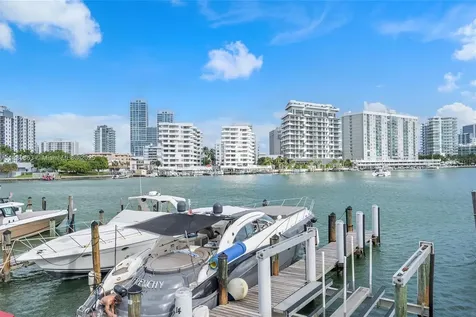 900 Bay Drive Miami Beach FL 33141