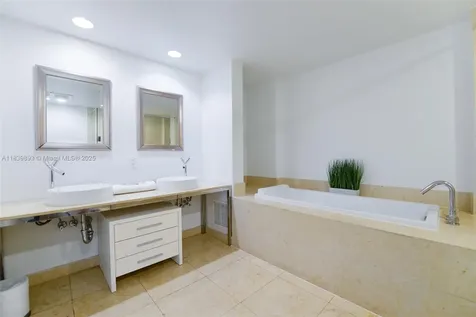 485 Brickell Avenue Miami FL 33131