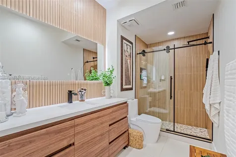 20379 W Country Club Drive Aventura FL 33180