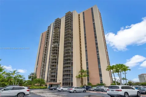 20379 W Country Club Drive Aventura FL 33180