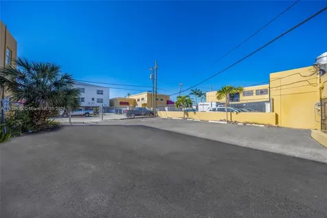 1544 W Flagler Street Miami FL 33135