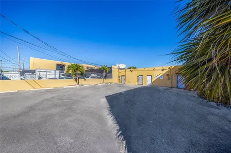 1544 W Flagler Street Miami FL 33135