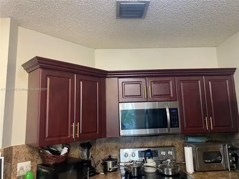 6006 Plum Place Tamarac FL 33321