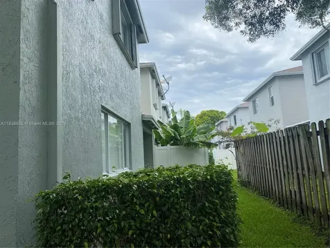 6006 Plum Place Tamarac FL 33321