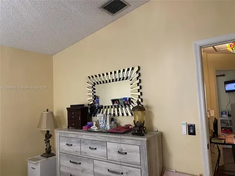 6006 Plum Place Tamarac FL 33321
