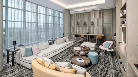 4010 S Ocean Drive Hollywood FL 33019
