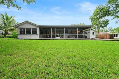 2250 NW 41st Avenue Coconut Creek FL 33066