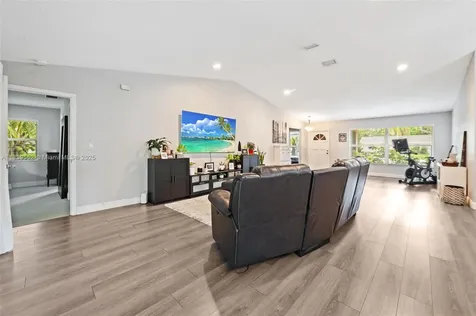 2250 NW 41st Avenue Coconut Creek FL 33066