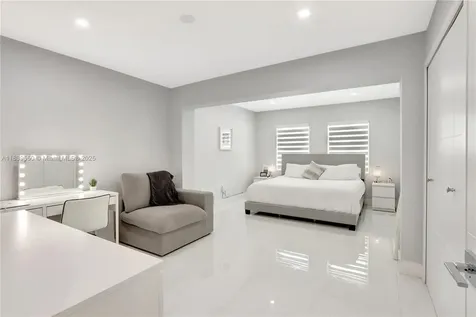 4101 SW 99th Court Miami FL 33165