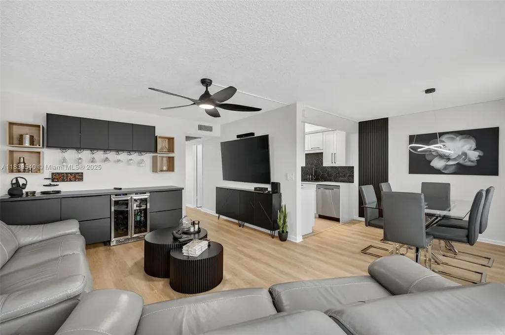 3029 Harwood D Deerfield Beach FL 33442