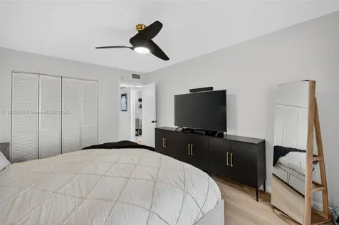 3029 Harwood D Deerfield Beach FL 33442