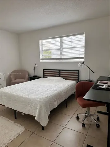 1100 NE 1st Court Hallandale Beach FL 33009