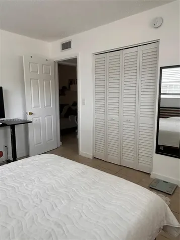 1100 NE 1st Court Hallandale Beach FL 33009