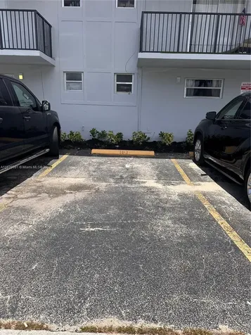 1100 NE 1st Court Hallandale Beach FL 33009