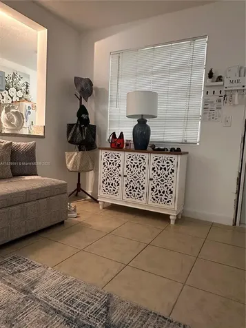 1100 NE 1st Court Hallandale Beach FL 33009
