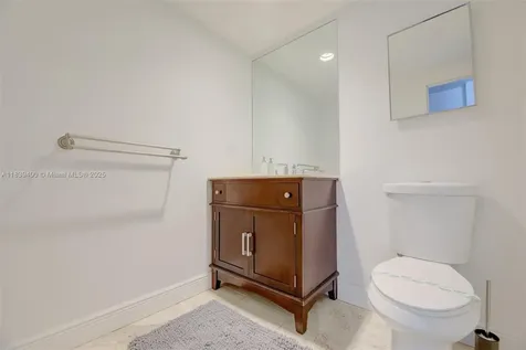 3801 S Ocean Drive Hollywood FL 33019