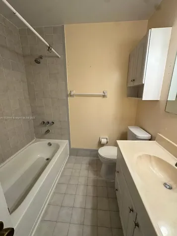 1180 W 42nd Place Hialeah FL 33012