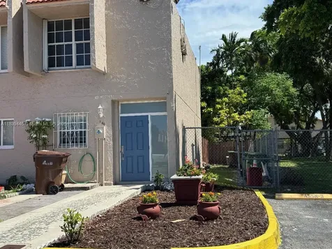 1180 W 42nd Place Hialeah FL 33012