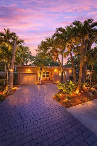 2665 SW 17th Avenue Miami FL 33133