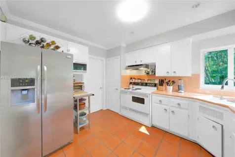 2665 SW 17th Avenue Miami FL 33133