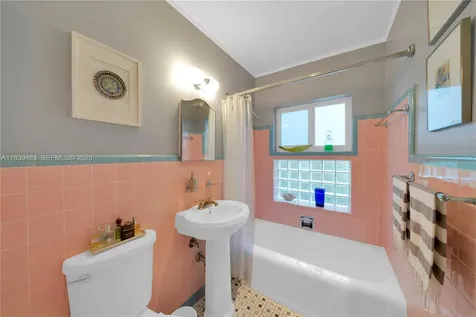 2665 SW 17th Avenue Miami FL 33133