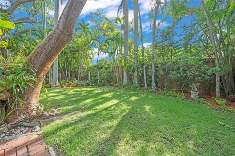2665 SW 17th Avenue Miami FL 33133