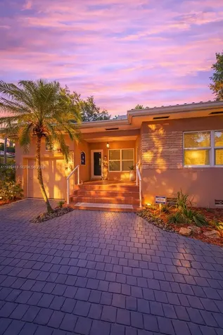 2665 SW 17th Avenue Miami FL 33133