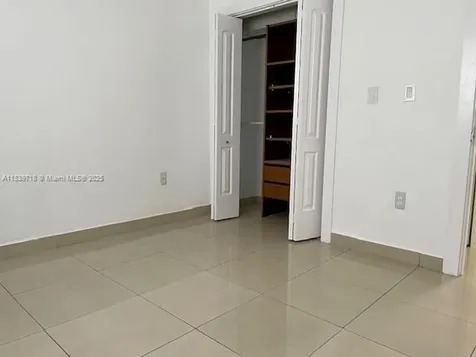 330 W 40th Place Hialeah FL 33012