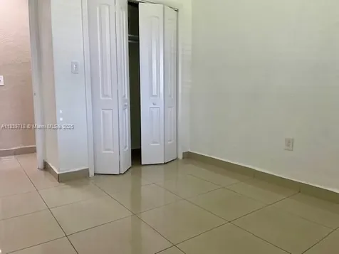 330 W 40th Place Hialeah FL 33012