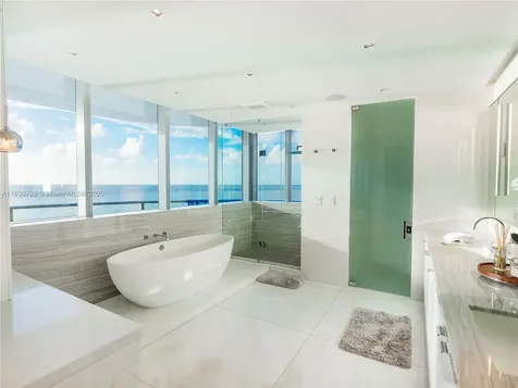 17475 Collins Avenue Sunny Isles Beach FL 33160