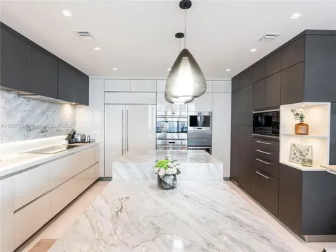 17475 Collins Avenue Sunny Isles Beach FL 33160
